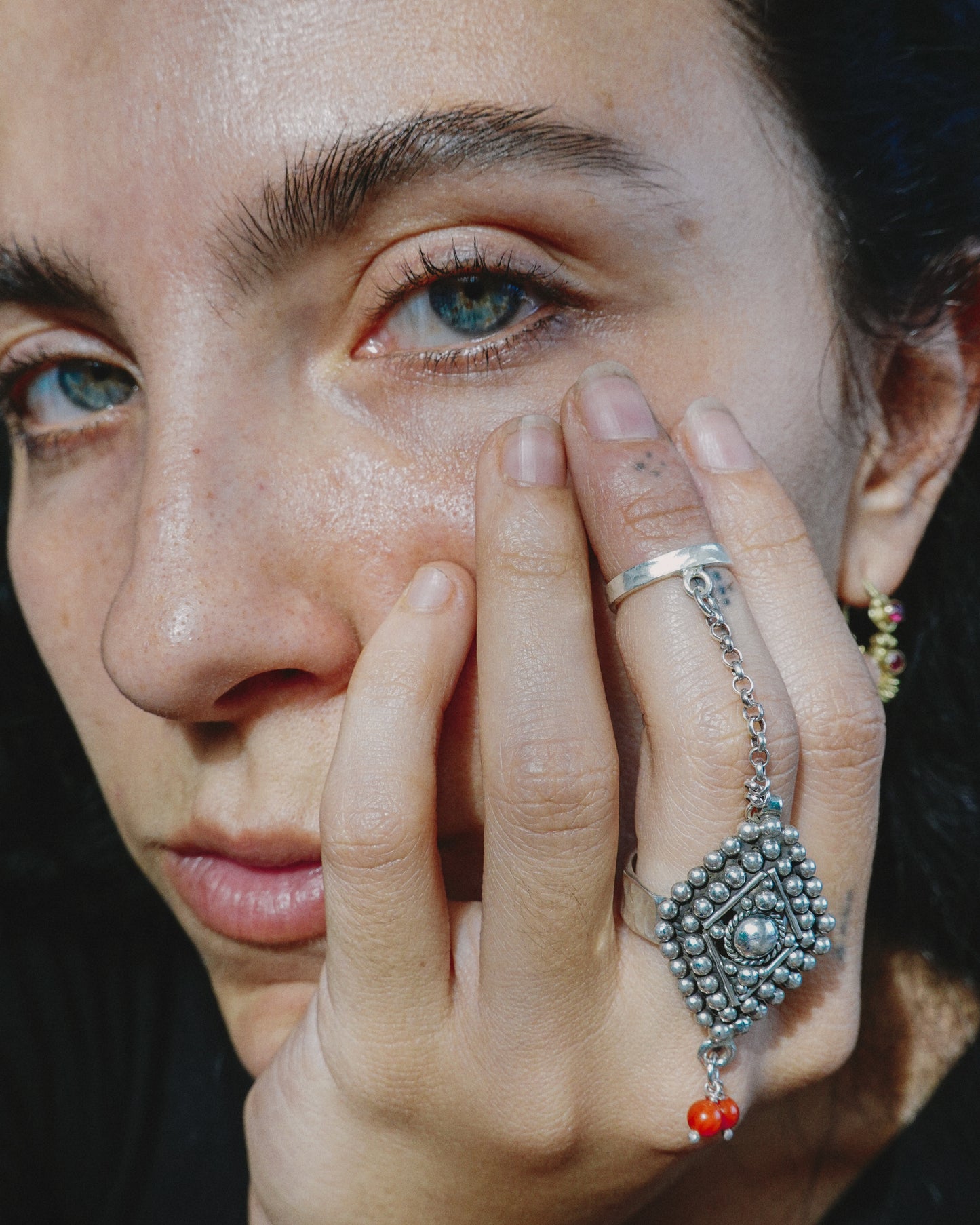 N107 -Natural Coral Adjustable Chain Silver Ring