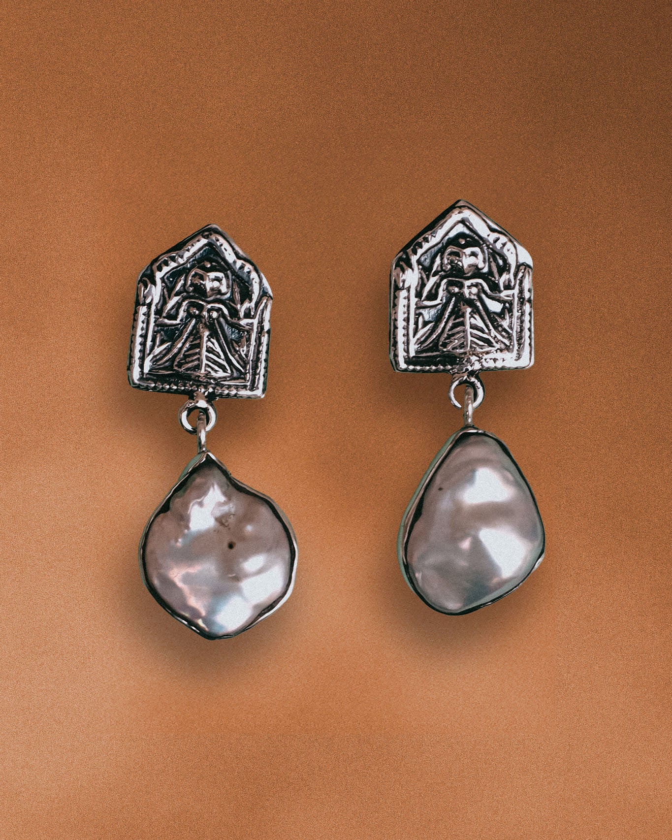 MOTI EARRINGS