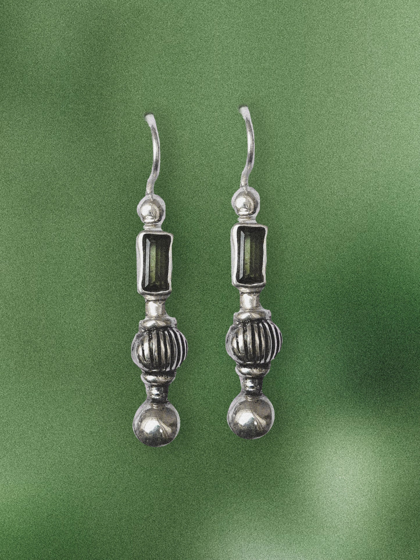N146- Green Turmaline Empty Dye-cutting  Silver earrings