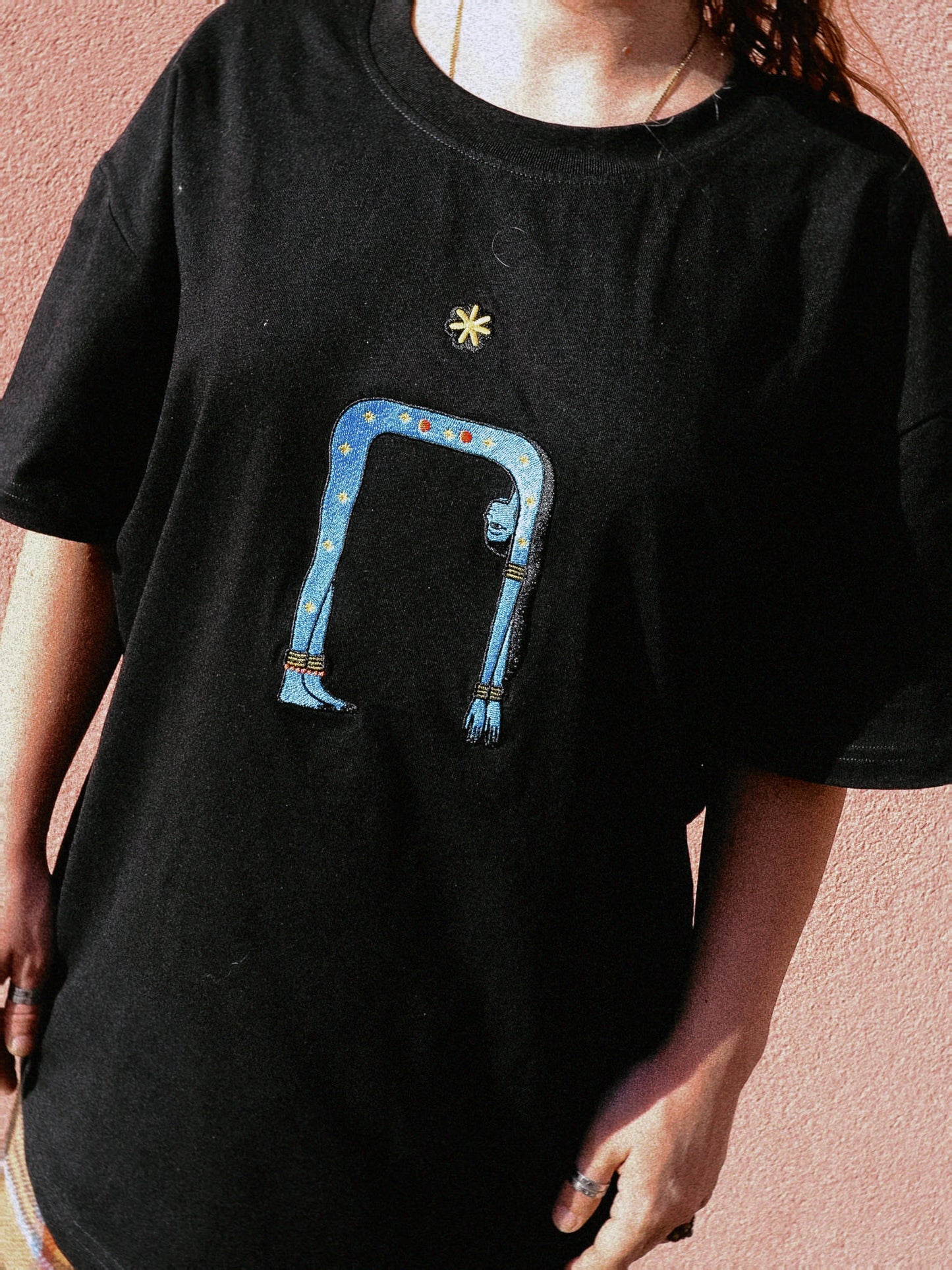 W9 - NUT OVERSIZED EMBROIDERED MAN  T-SHIRT · 240 GSM