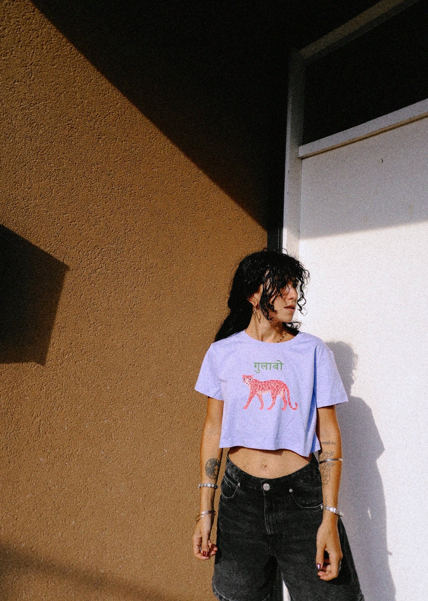 W15- GULABO LEOPARD PRINTED CROPPED T-SHIRT · 200 GSM