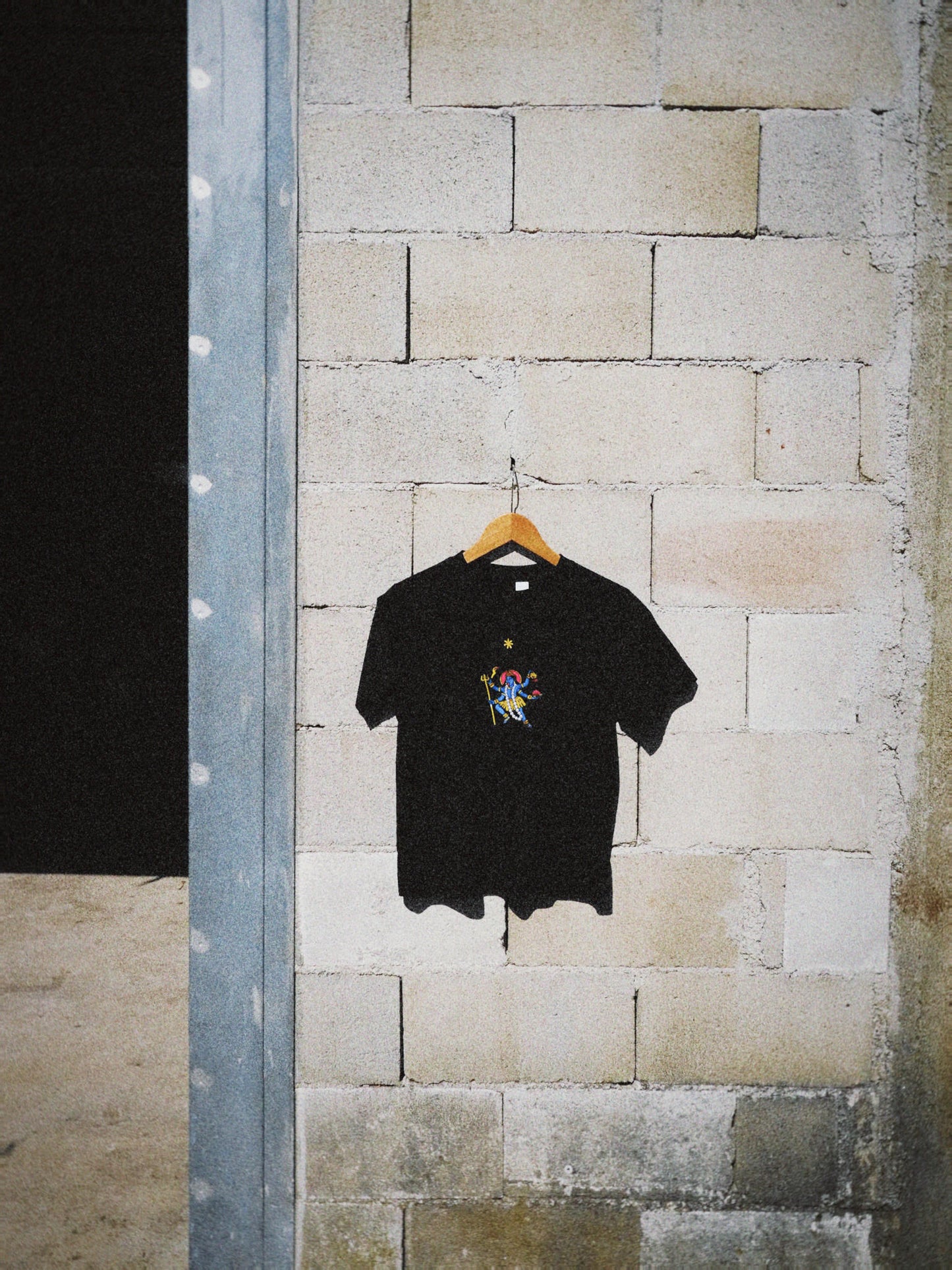 W12- KALI EMBROIDERED WOMEN’S FIT T-SHIRT · 180 GSM