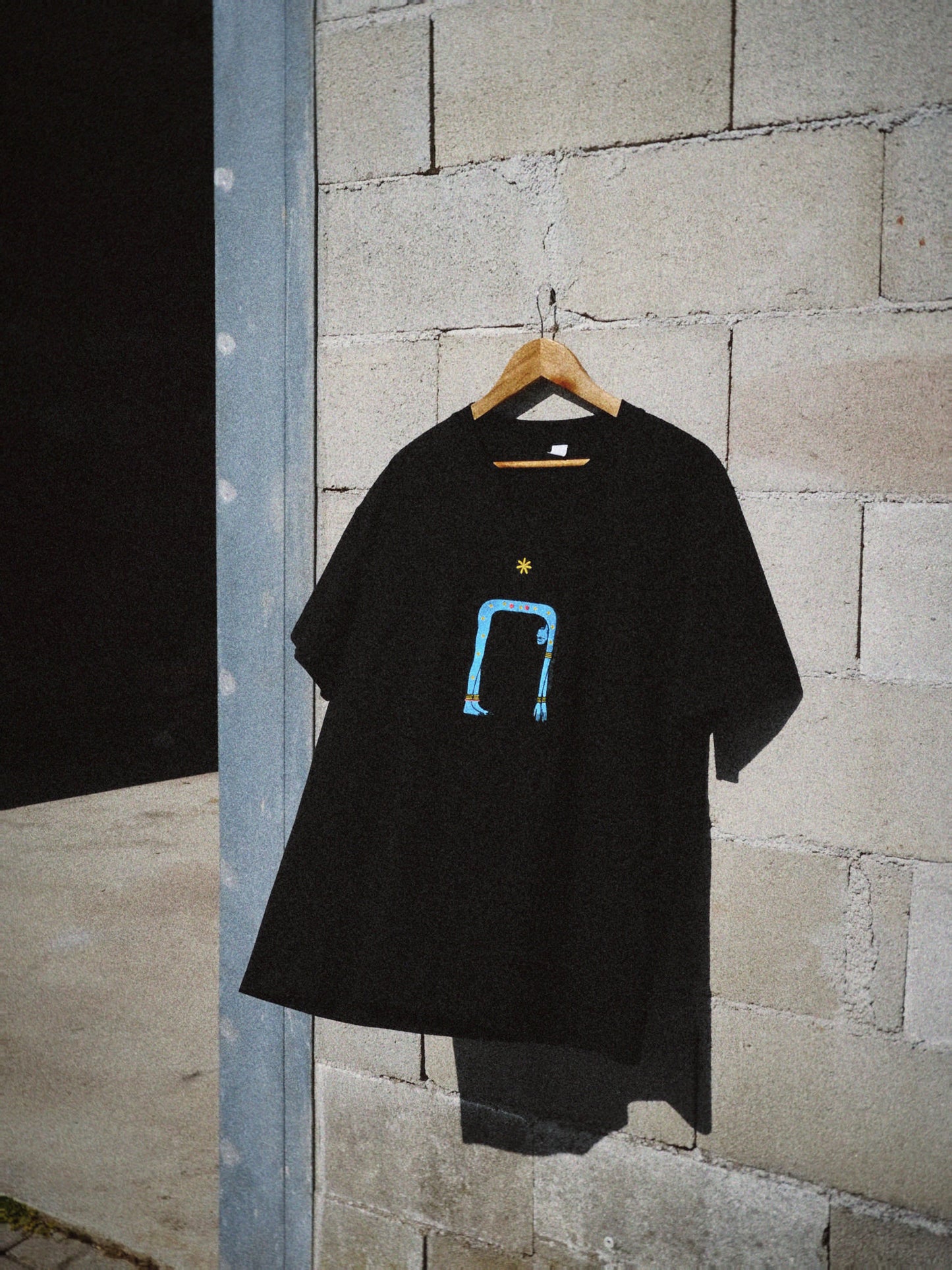 W9 - NUT OVERSIZED EMBROIDERED MAN  T-SHIRT · 240 GSM