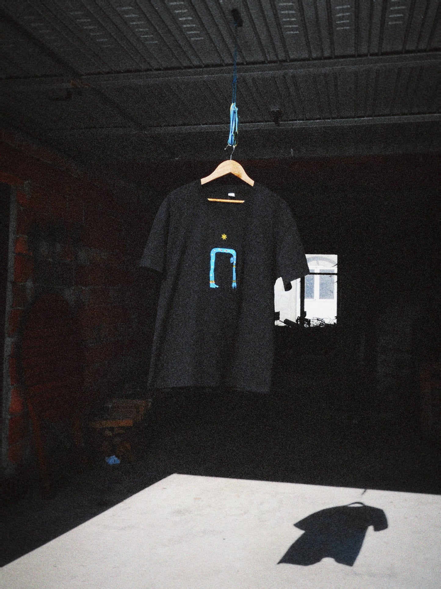W9 - NUT OVERSIZED EMBROIDERED MAN  T-SHIRT · 240 GSM