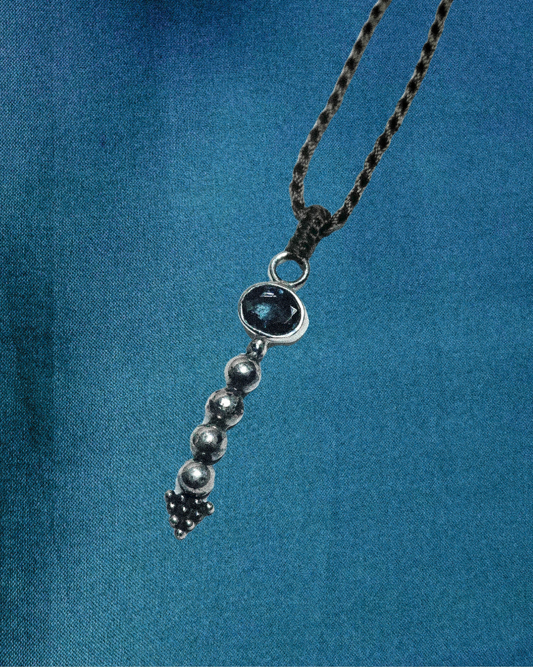 N154 - Dots Dots necklaces