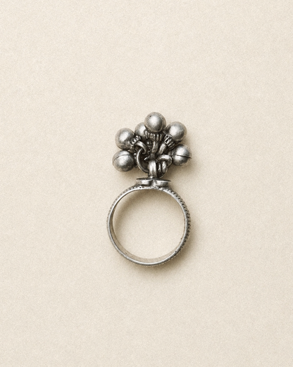 N250- Dil Ring Vintage Silver piece