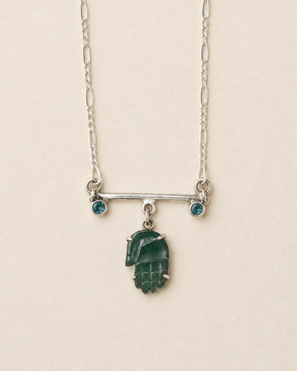 N88- Protection Agate Hand with duo of Apatite or Turmaline