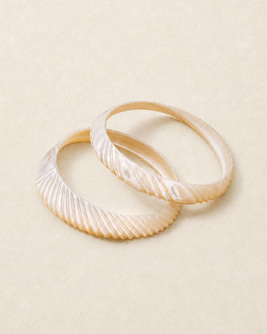 N210 - Natural  Shell Bangles Couple. XL