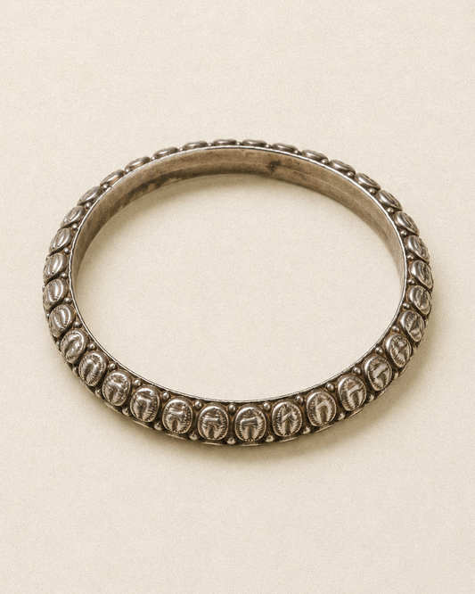 N65- Single Rigid Silver Handmade Bangle vintage