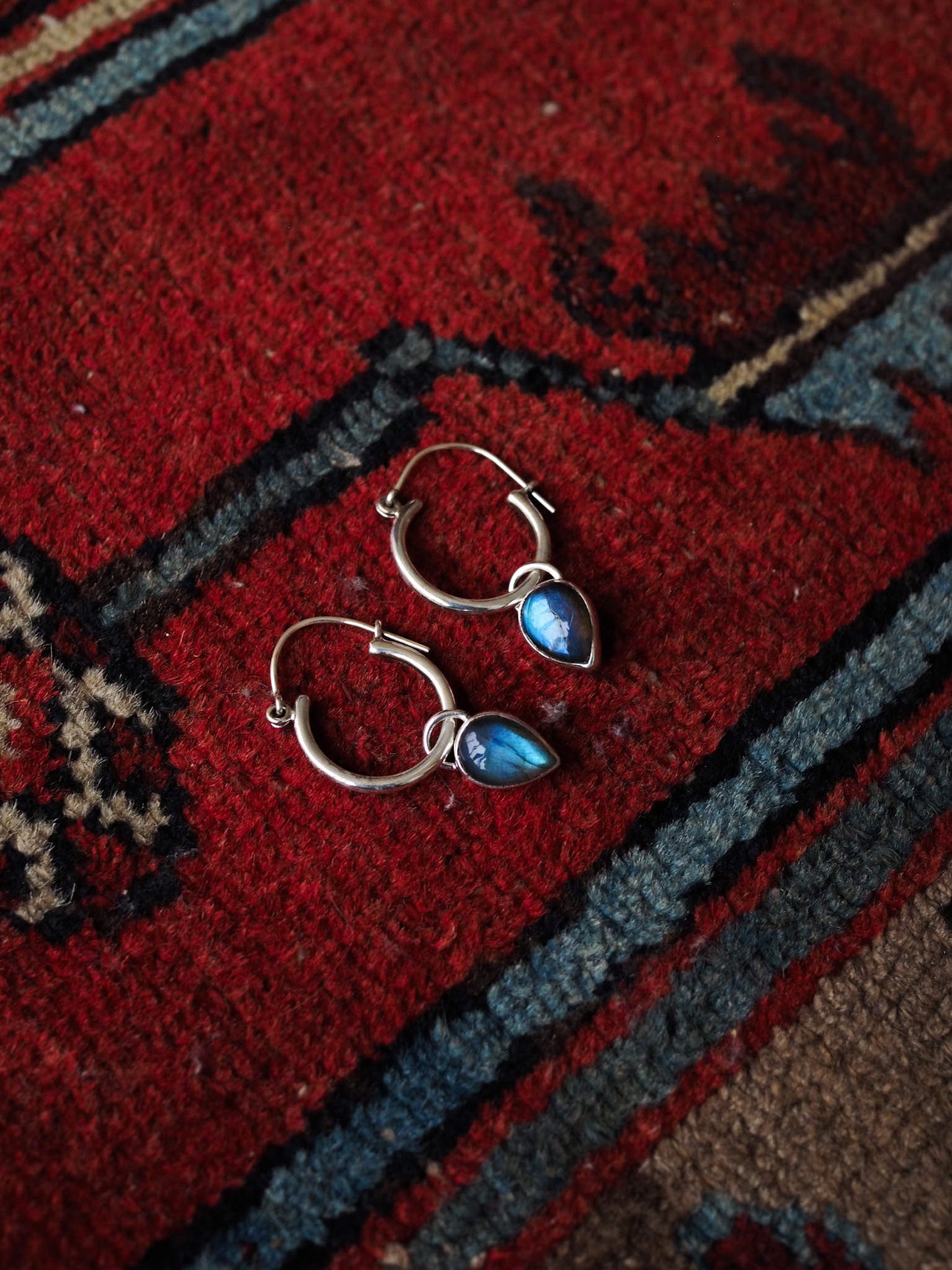OJOS DE LUZ EARRINGS Labradorite