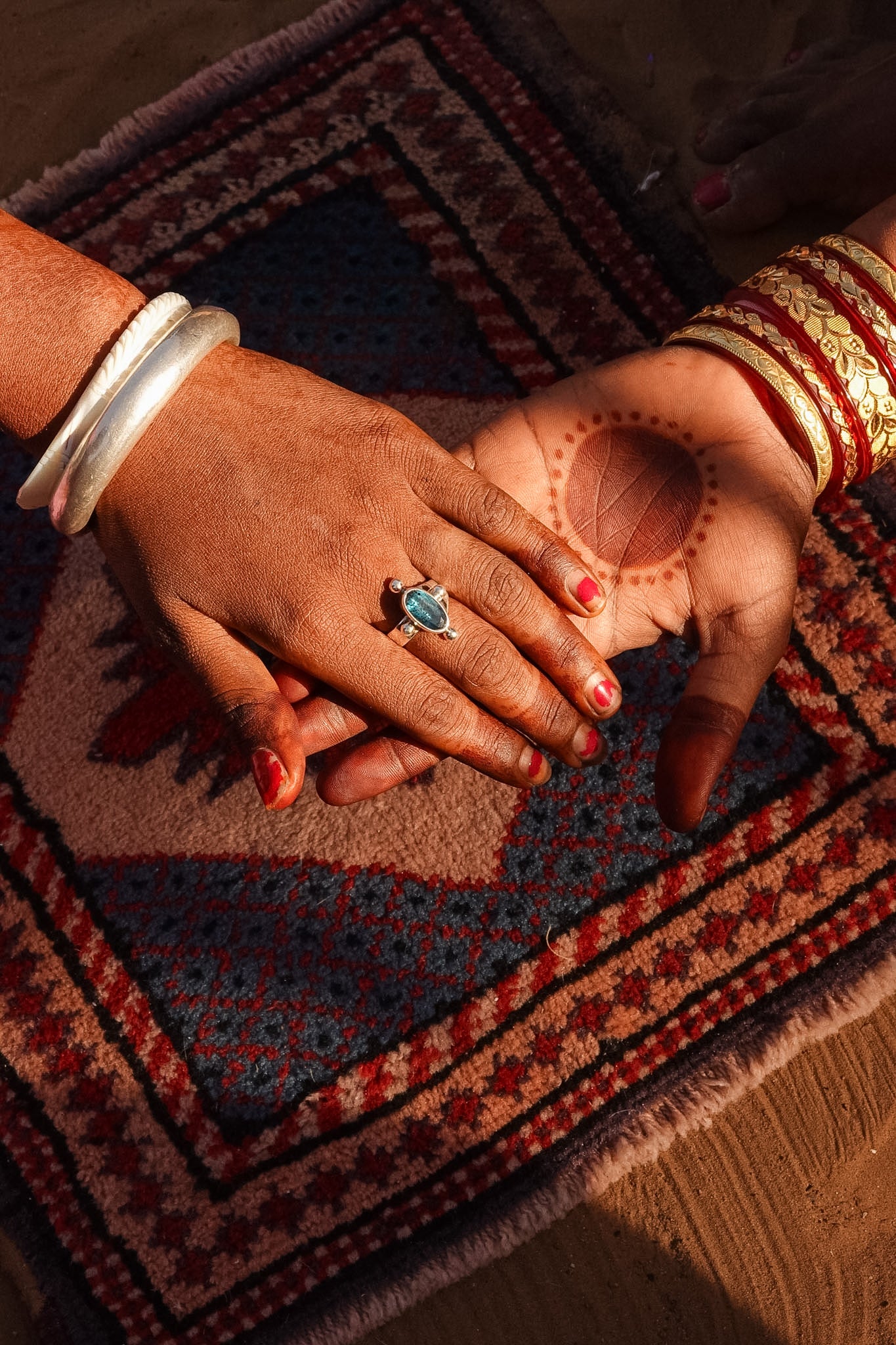 N179 - Silver Ring with with Faceted Kyanite
