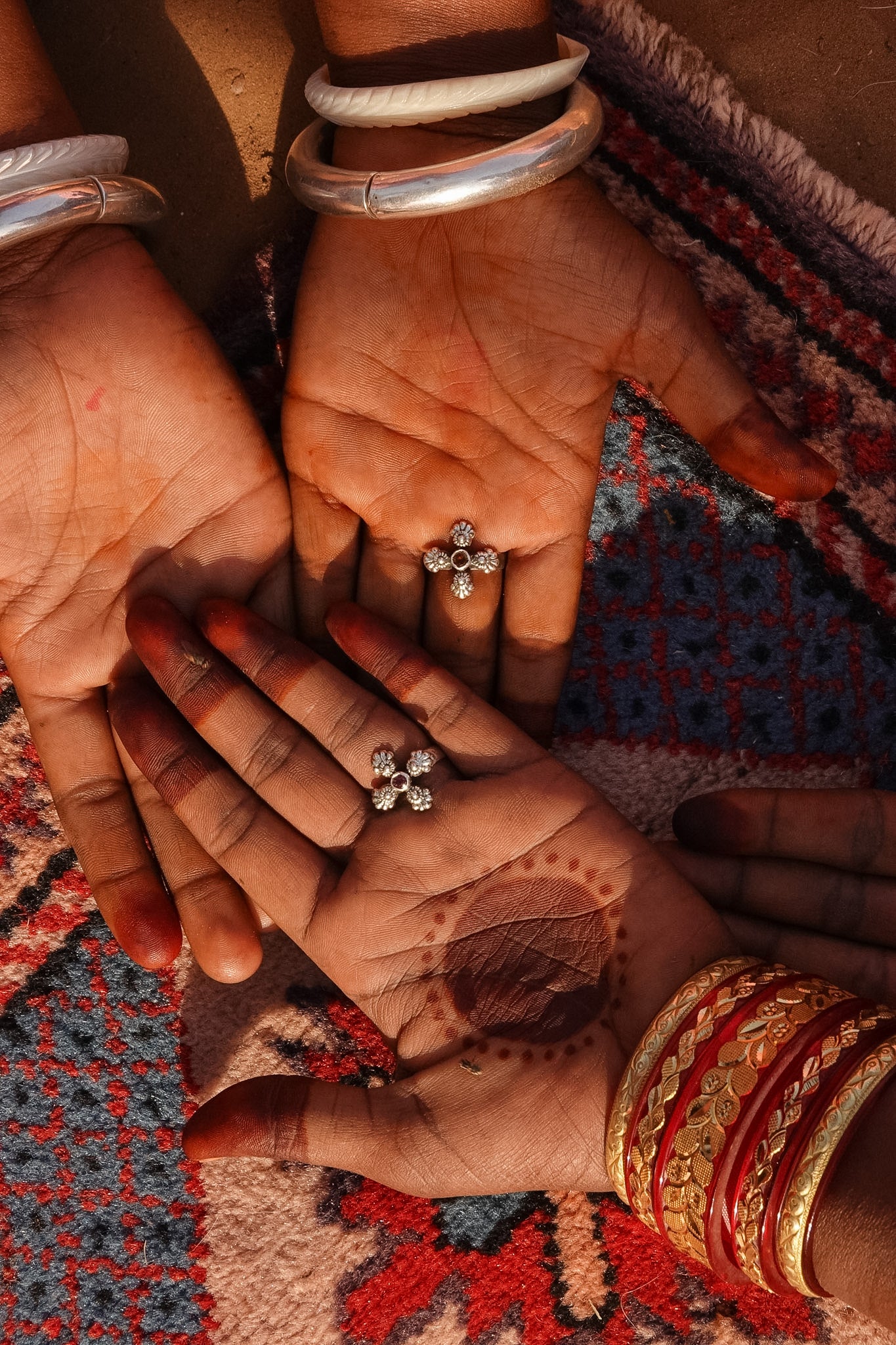 N181 - Phool Silver Ring Orange Garnet & Turmaline
