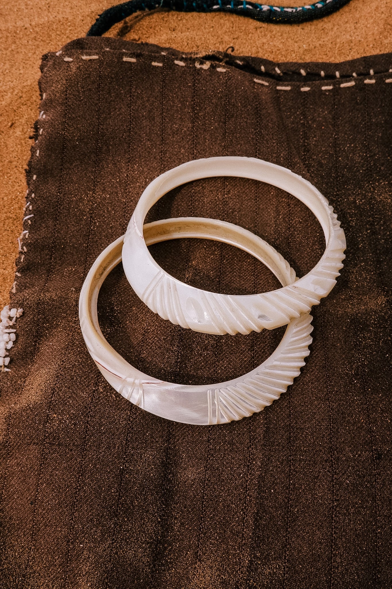 N210 - Natural  Shell Bangles Couple. XL