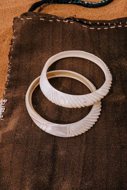 N210 - Natural  Shell Bangles Couple. XL