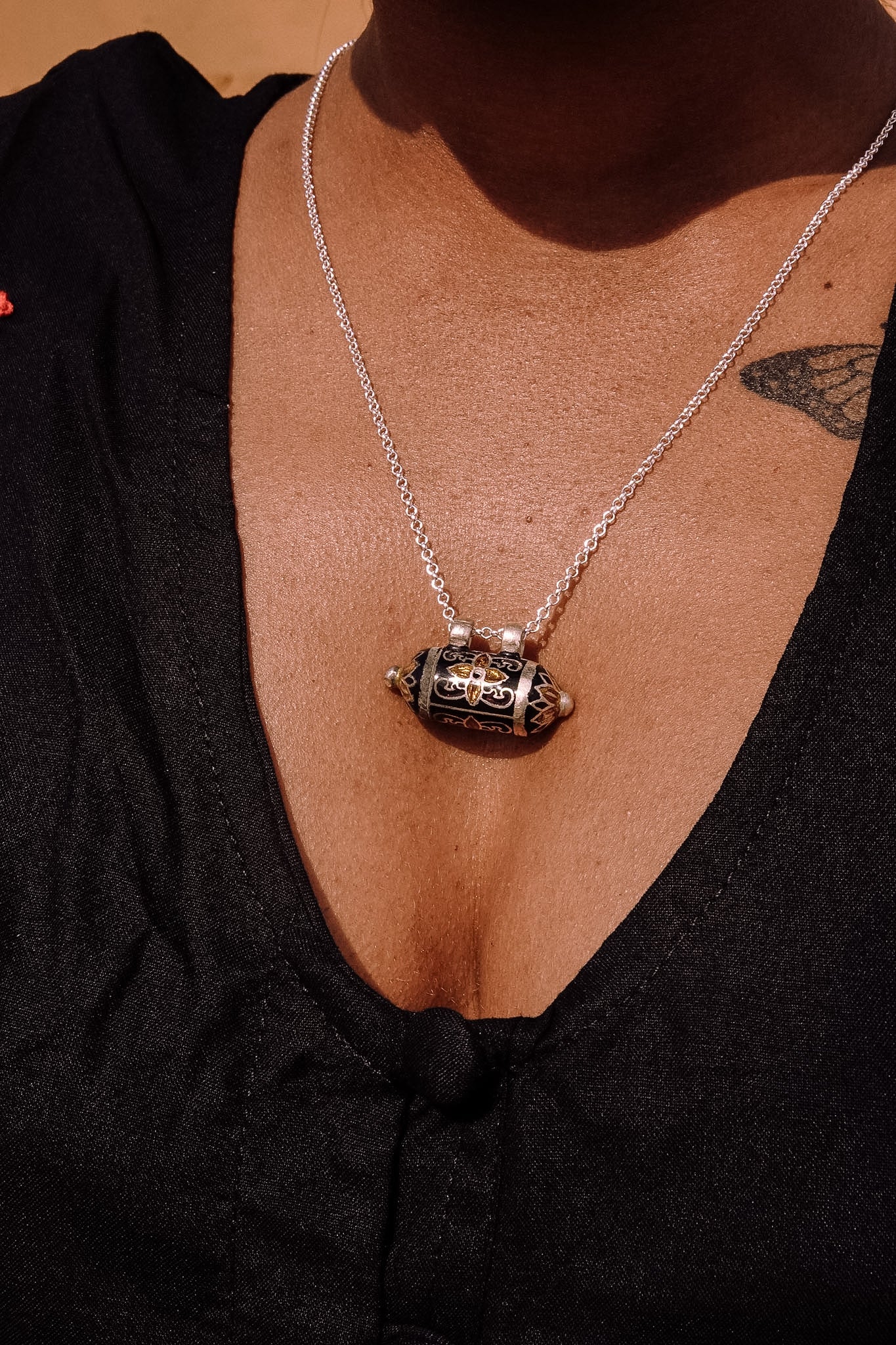 N203 - Taweez Minakari Motif 925 Sterling Silver Pendant