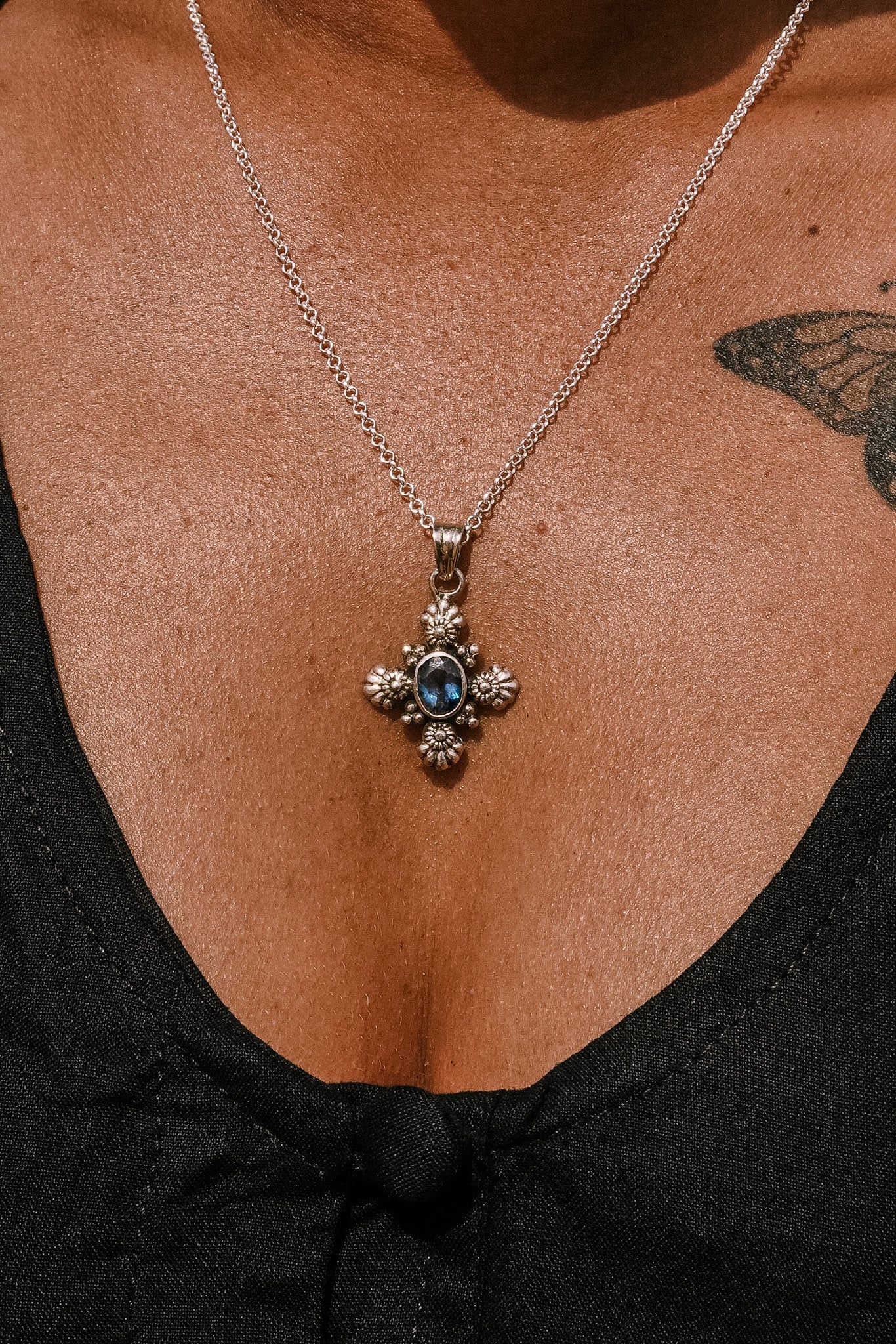 N190- Ocean Blue Kyanite Silver Cross