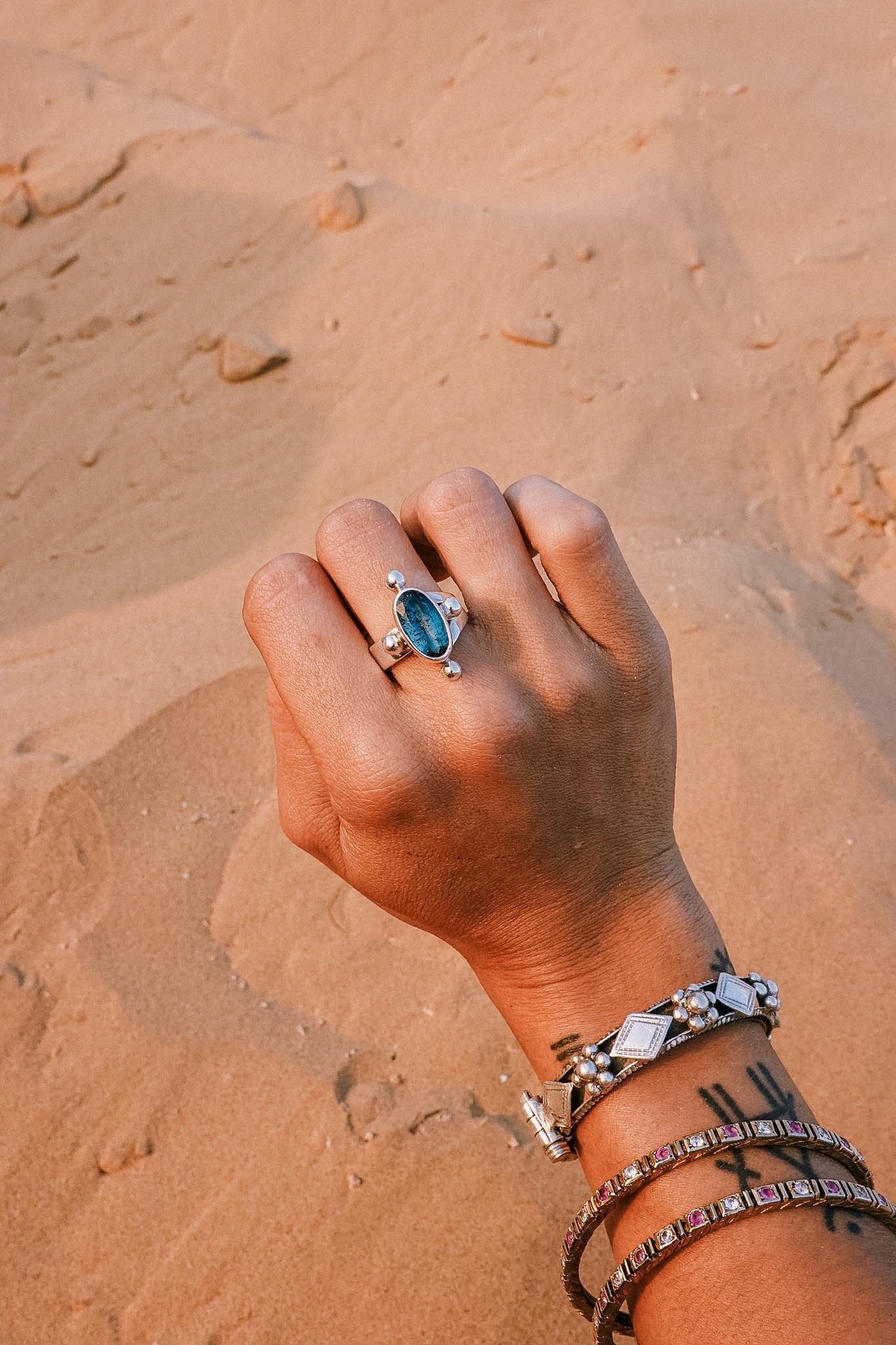 N179 - Silver Ring with with Faceted Kyanite