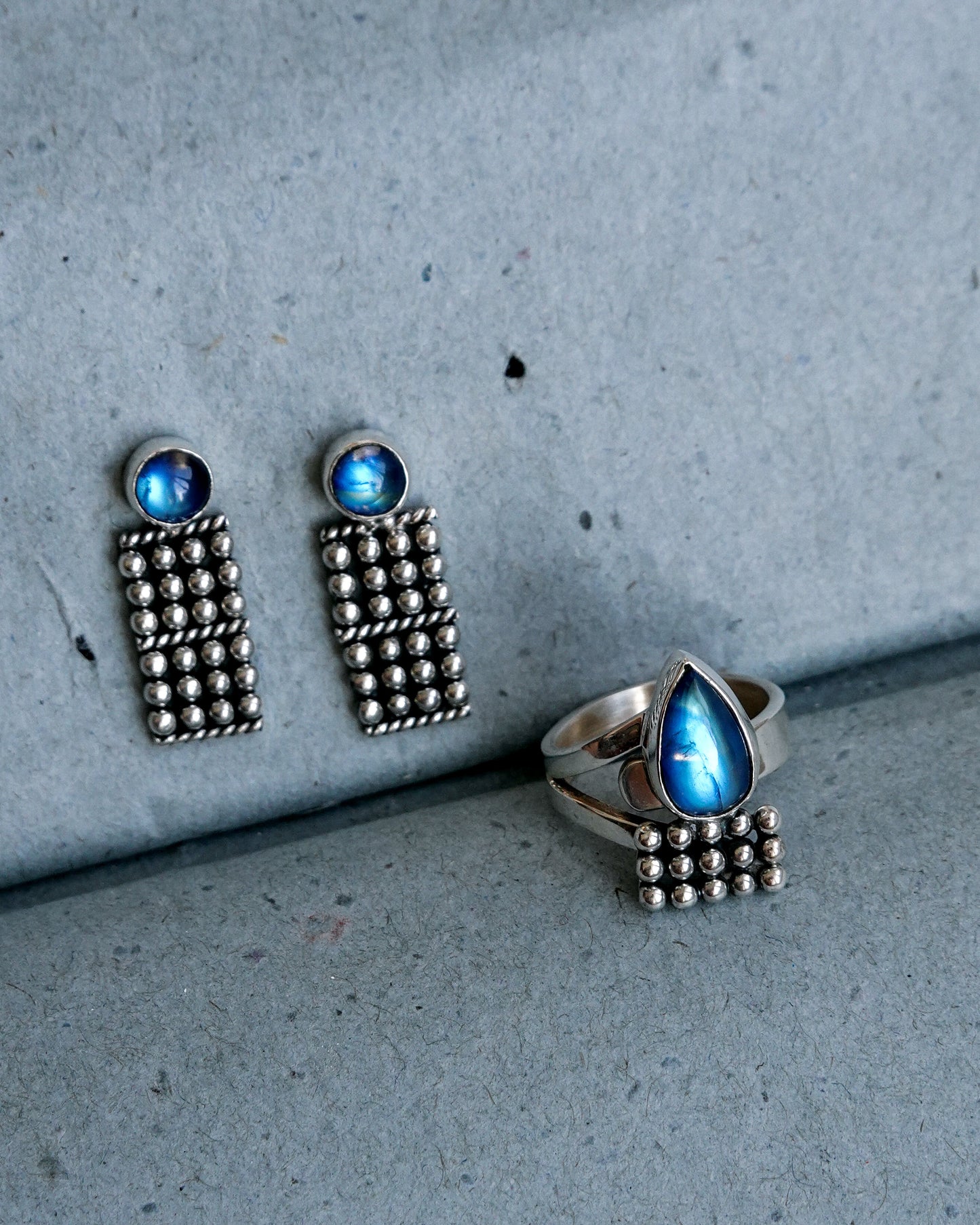 N148- JADDOO SET Blue Rainbow Moonstone Earrings & Rings