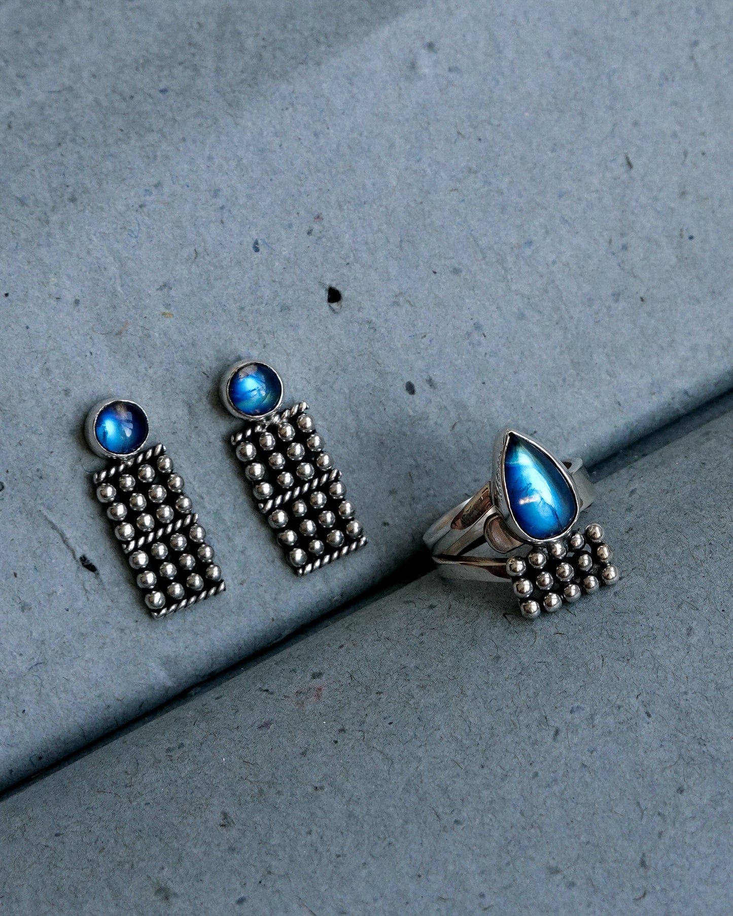 N148- JADDOO SET Blue Rainbow Moonstone Earrings & Rings