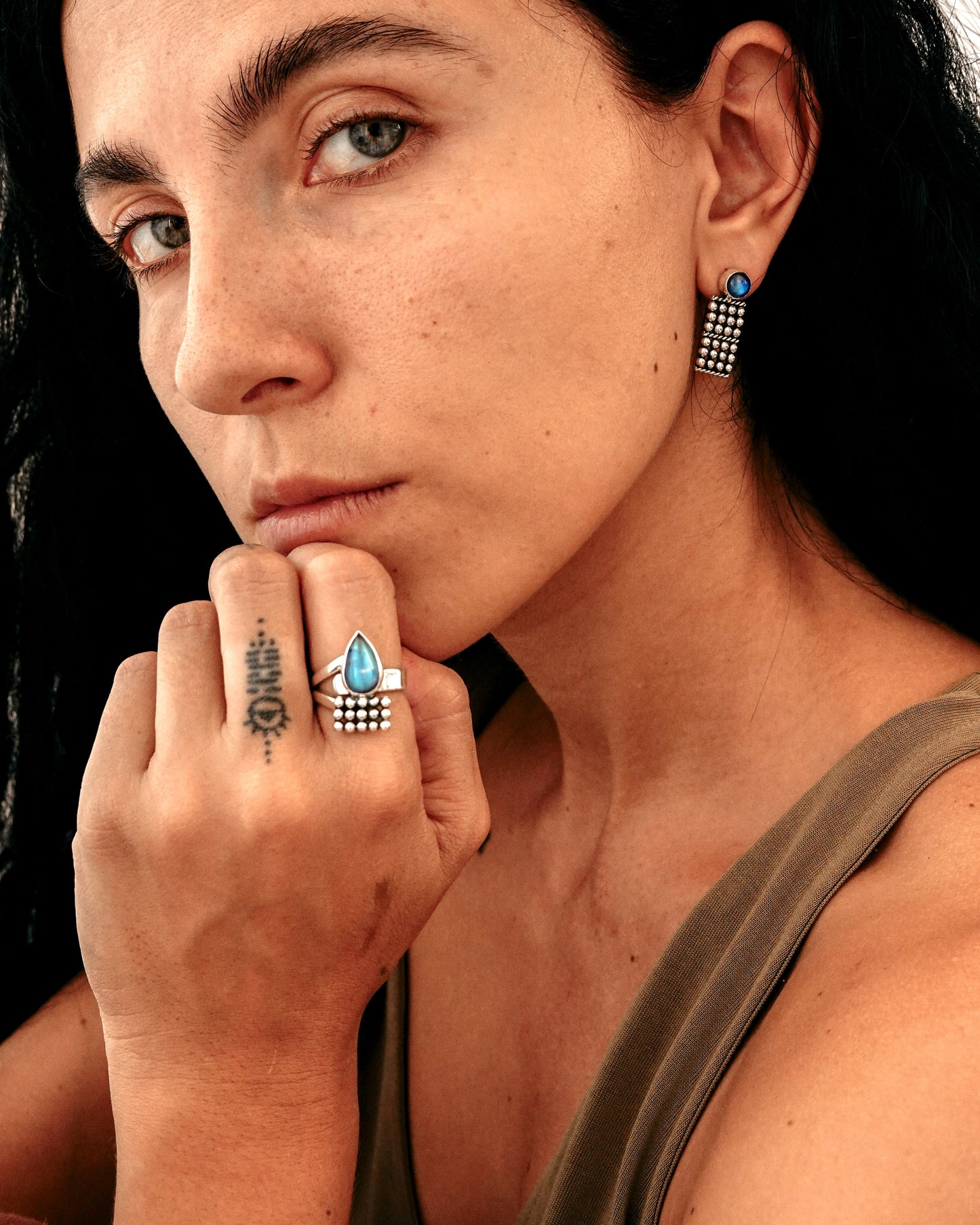 N148- JADDOO SET Blue Rainbow Moonstone Earrings & Rings