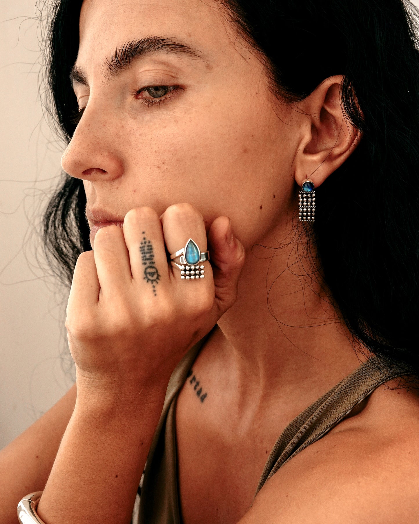 N148- JADDOO SET Blue Rainbow Moonstone Earrings & Rings