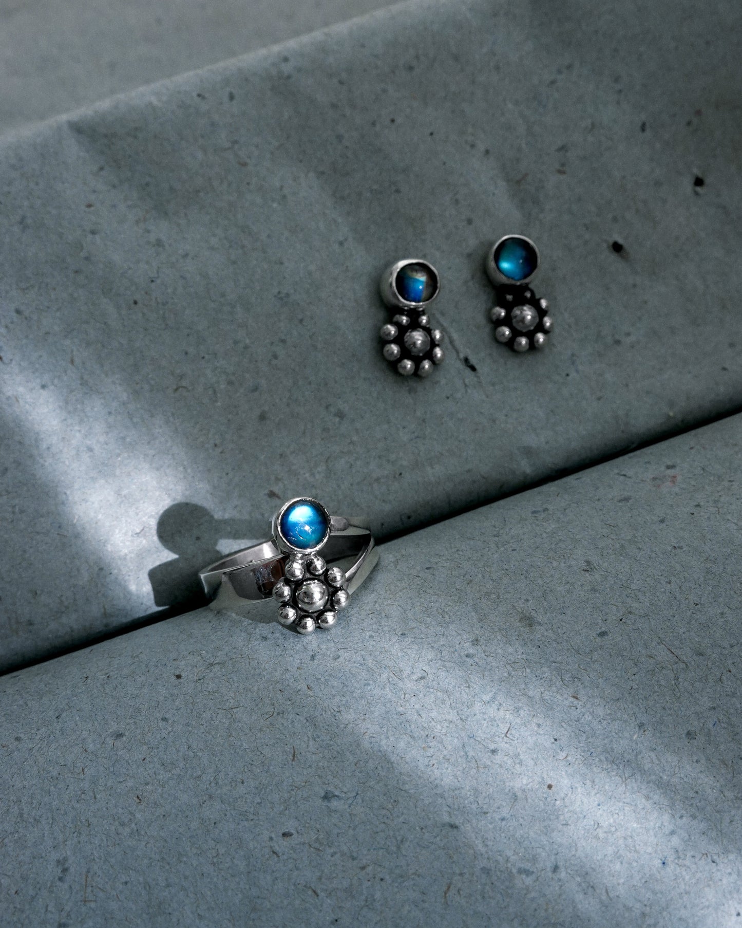 N149- PHOOL SET Blue Rainbow Moonstone Earrings, Necklace & Ring