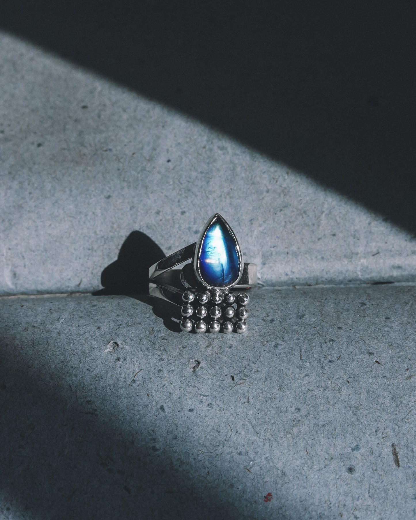 N148- JADDOO SET Blue Rainbow Moonstone Earrings & Rings