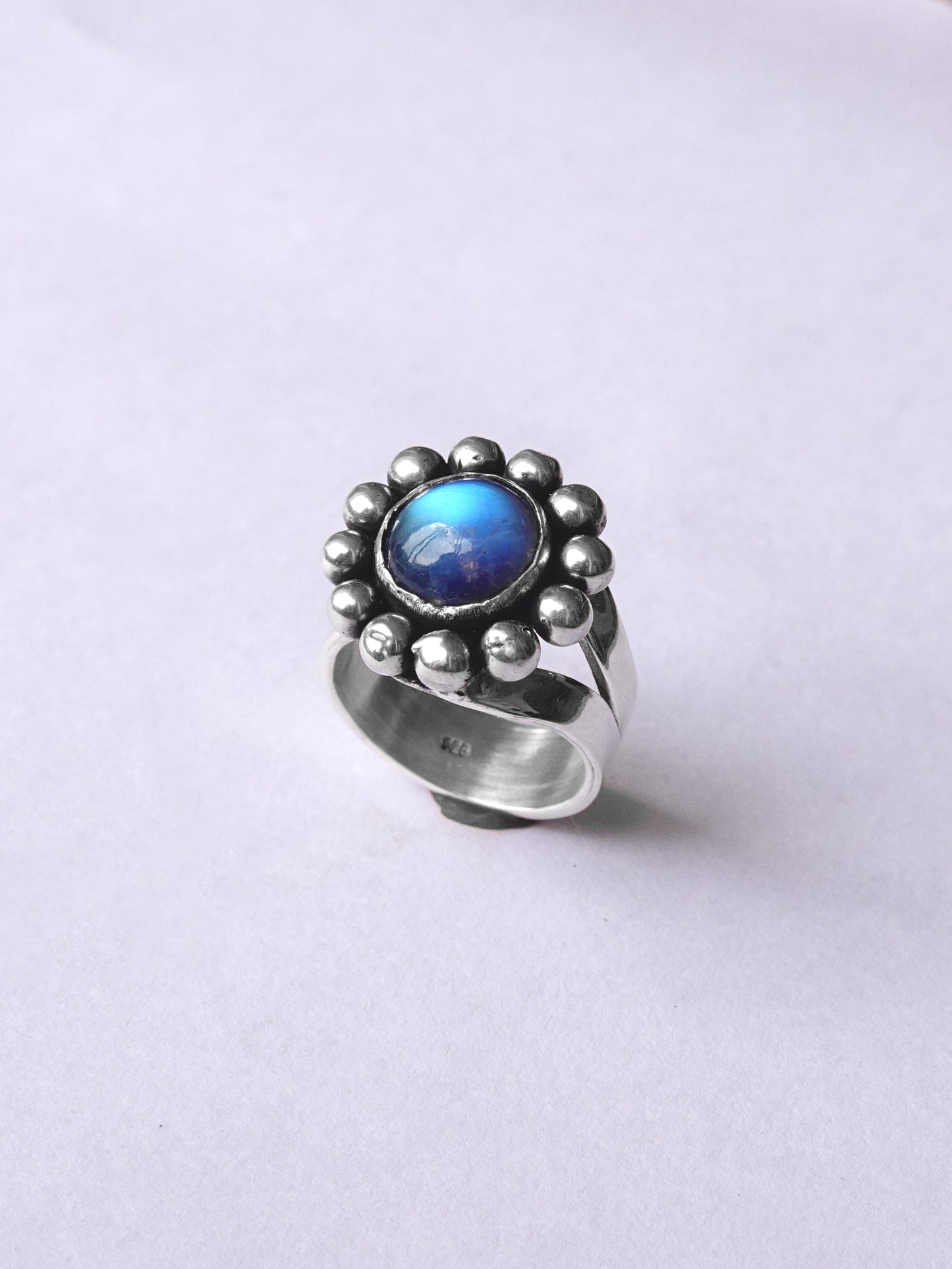 N117 - Phool Rainbow moonstone  Adjustable Silver Ring