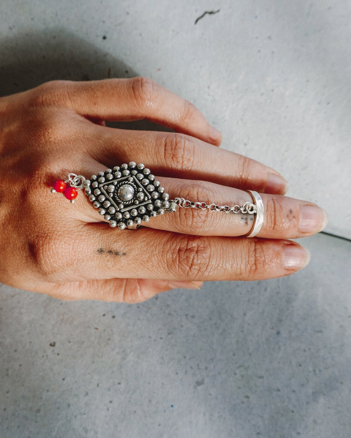 N107 -Natural Coral Adjustable Chain Silver Ring