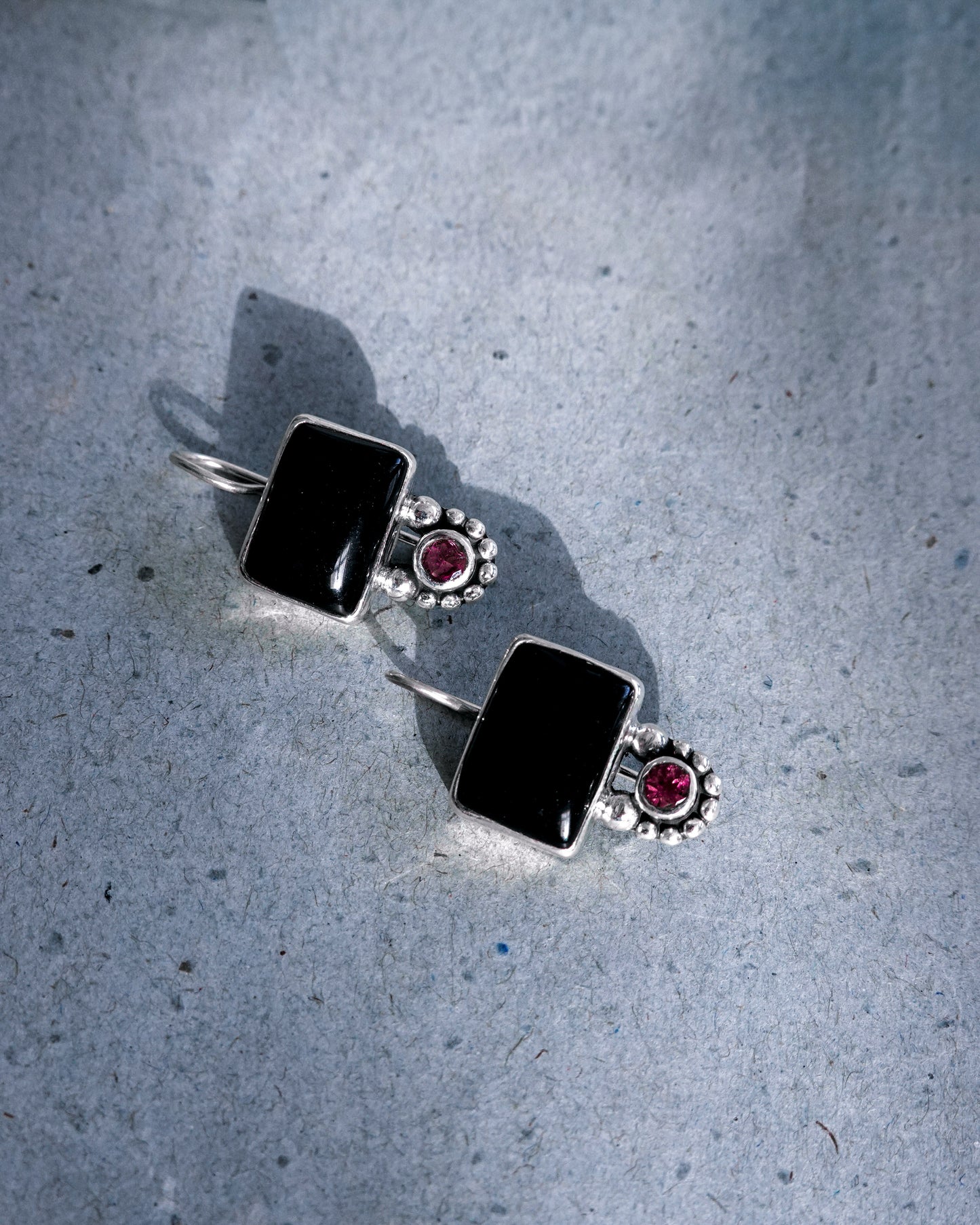N140- Black Onyx & Turmaline Silver Earrings