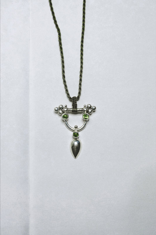 N153 - Peridot Tris Silver Necklace