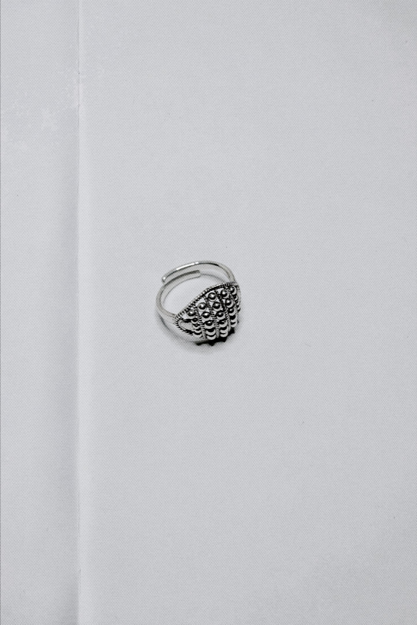 N160 - Bindu Ring Alka