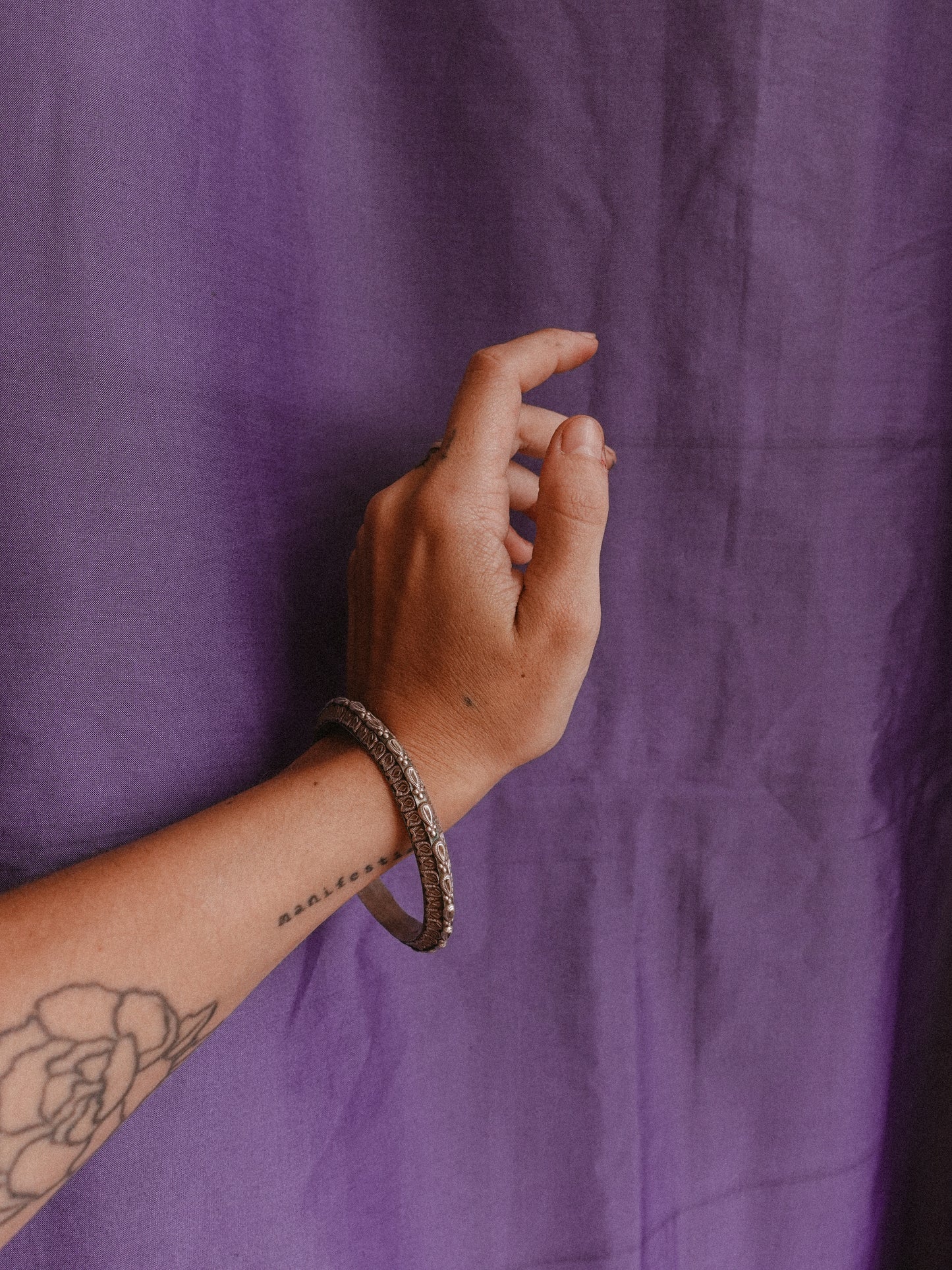 N65- Single Rigid Silver Handmade Bangle vintage