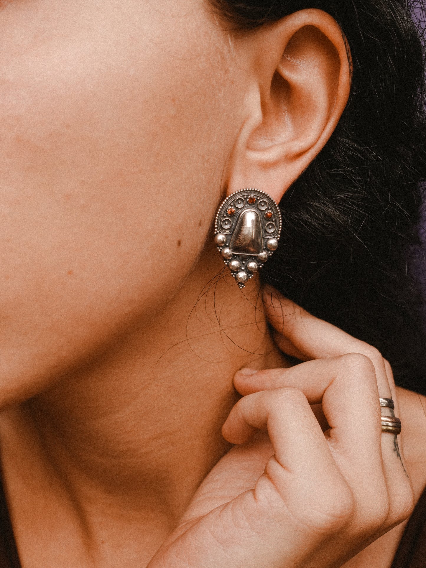 N97 - Etruscan Earrings with Garnets