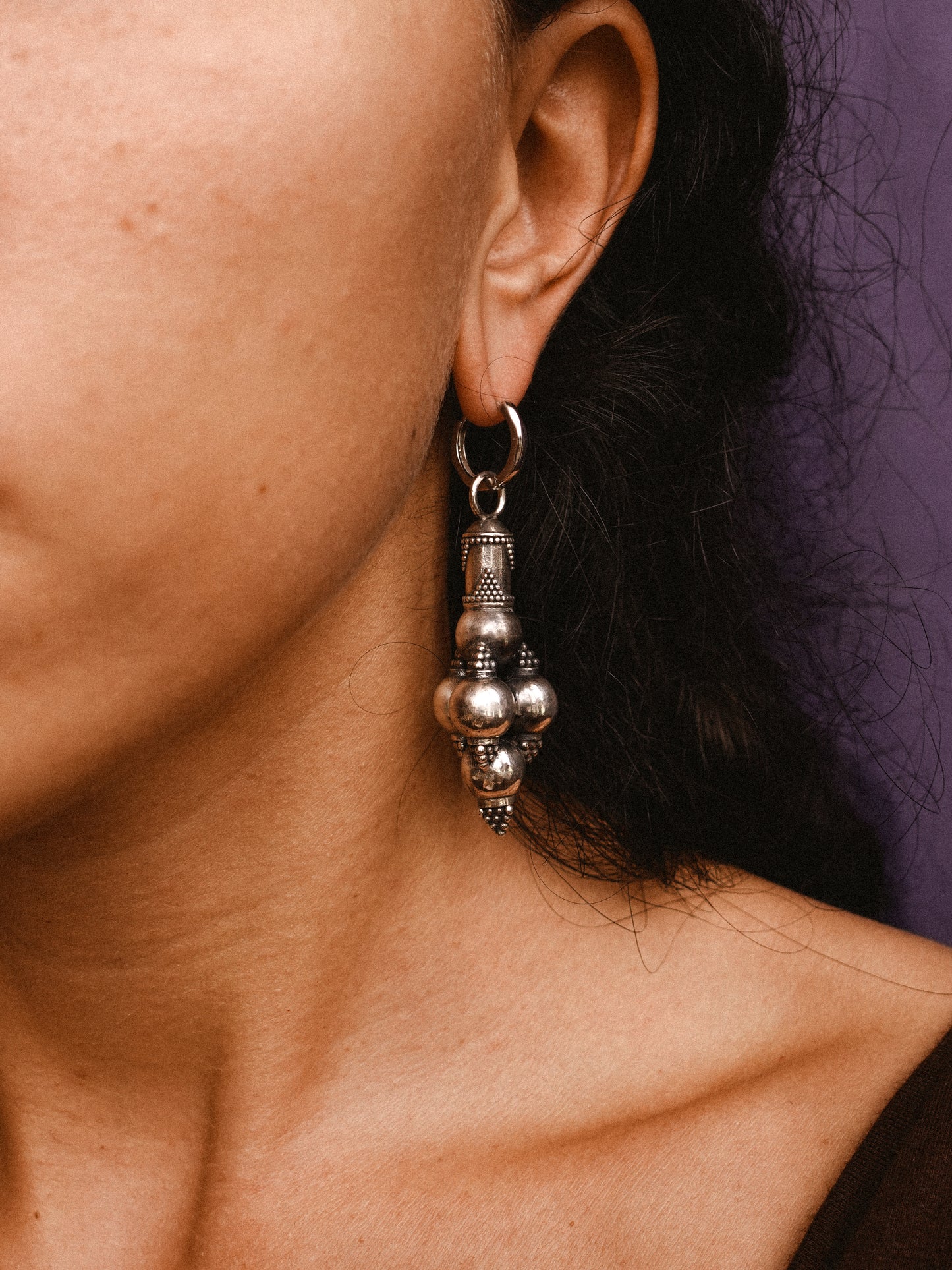 N98 – Grapes Earrings Masterpiece Louvre