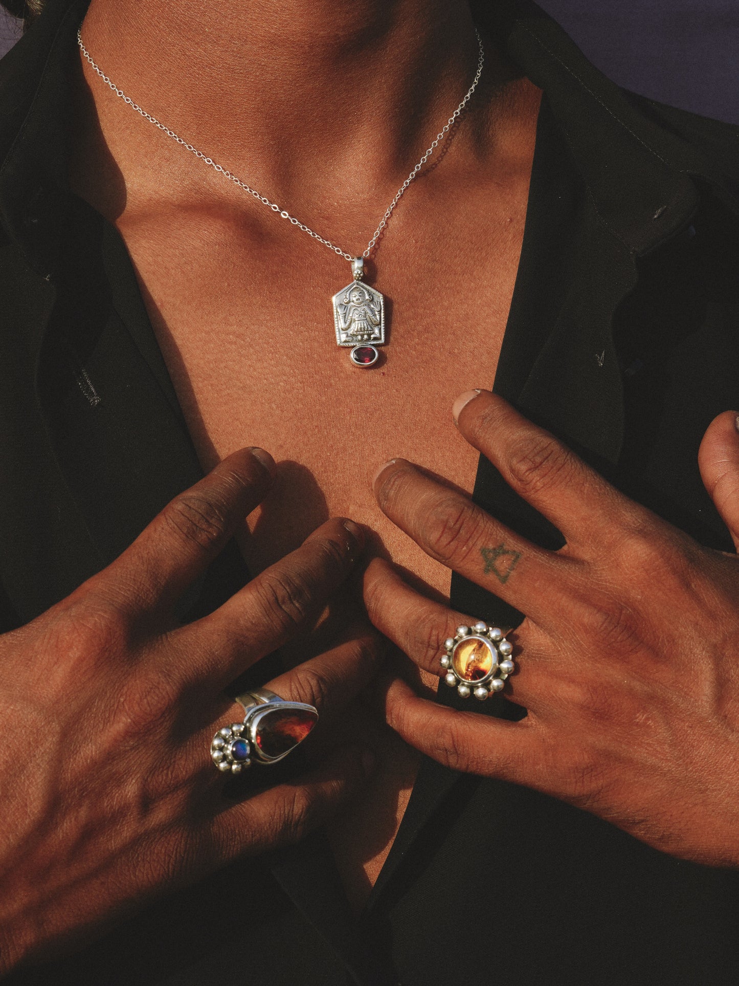 N81- AHOI MATA icon Necklace  Silver 925 Handamade with faceted garnet