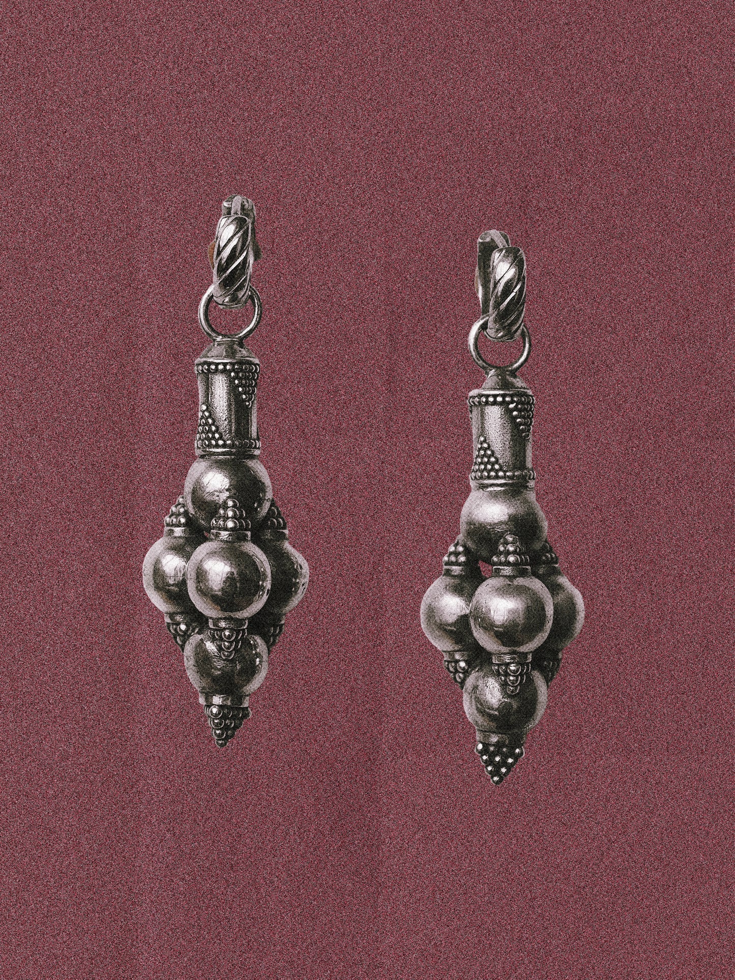 N98 – Grapes Earrings Masterpiece Louvre