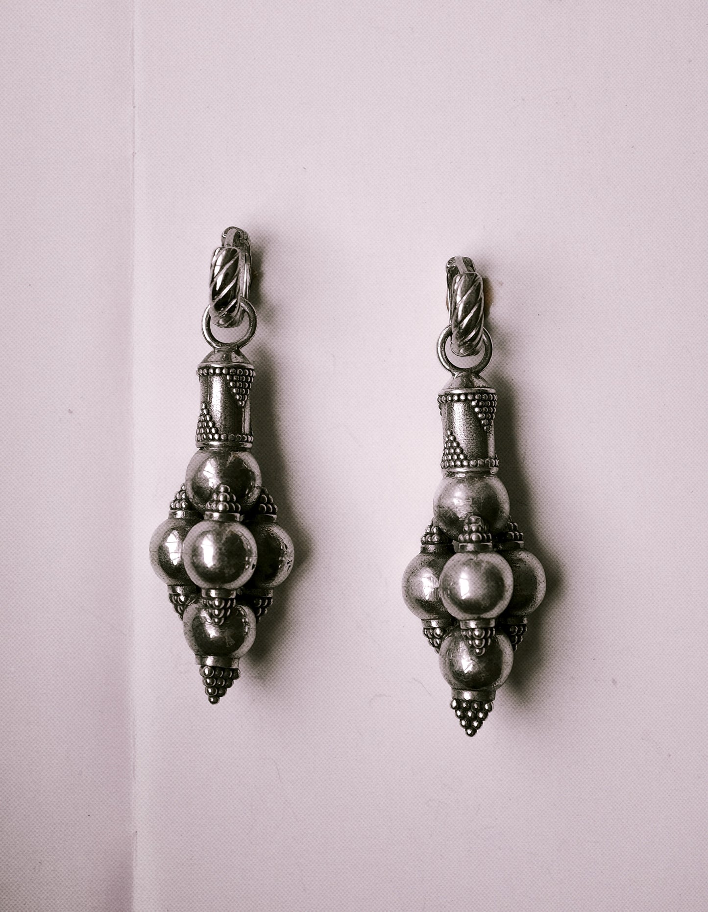 N98 – Grapes Earrings Masterpiece Louvre