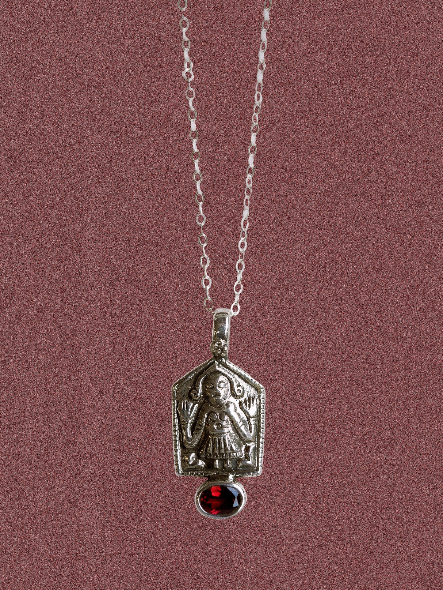 N81- AHOI MATA icon Necklace  Silver 925 Handamade with faceted garnet