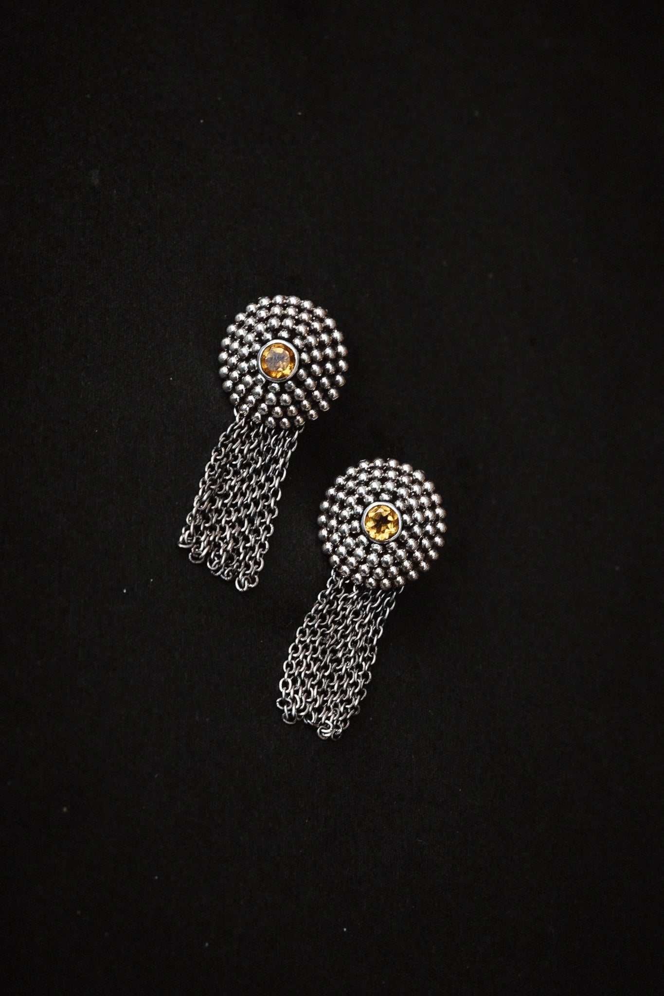 N226 – Chain & Micro Granulation Earrings