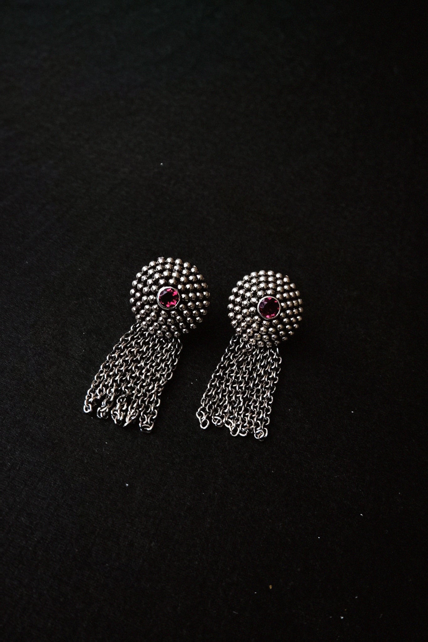 N226 – Chain & Micro Granulation Earrings
