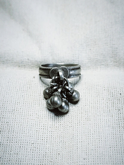 N250- Dil Ring Vintage Silver piece