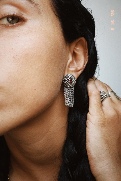 N226 – Chain & Micro Granulation Earrings