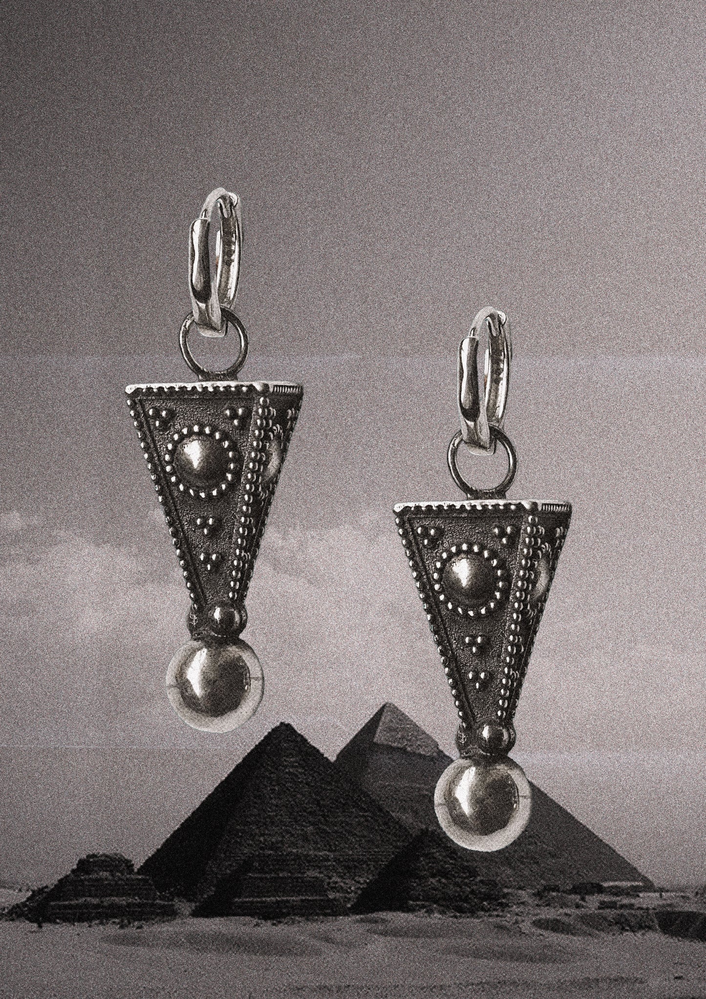 N94 - PYSD Pyramidal earrings Silver 925
