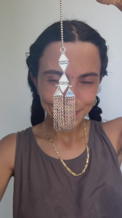 N230 – Climb-Up Mirror Chain Earrings